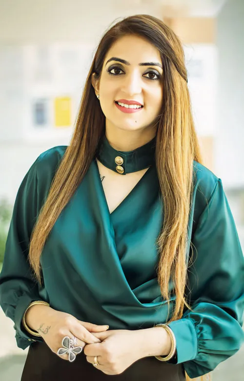 Dt. Simrat Kathuria